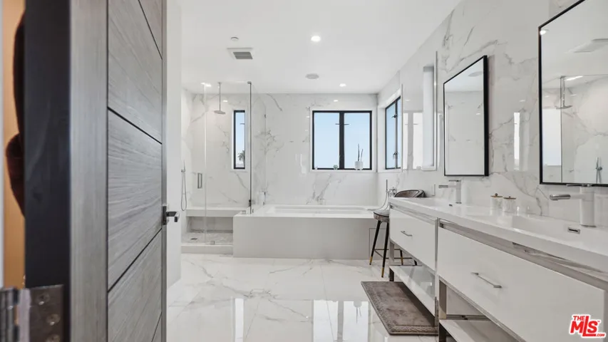 2012 S Curson Avenue, Los Angeles, California 90016