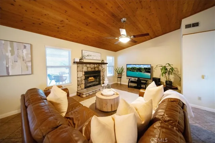 203 Rhesa, Fallbrook, California 92028
