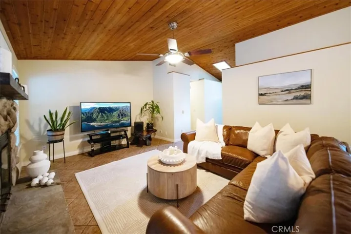 203 Rhesa, Fallbrook, California 92028