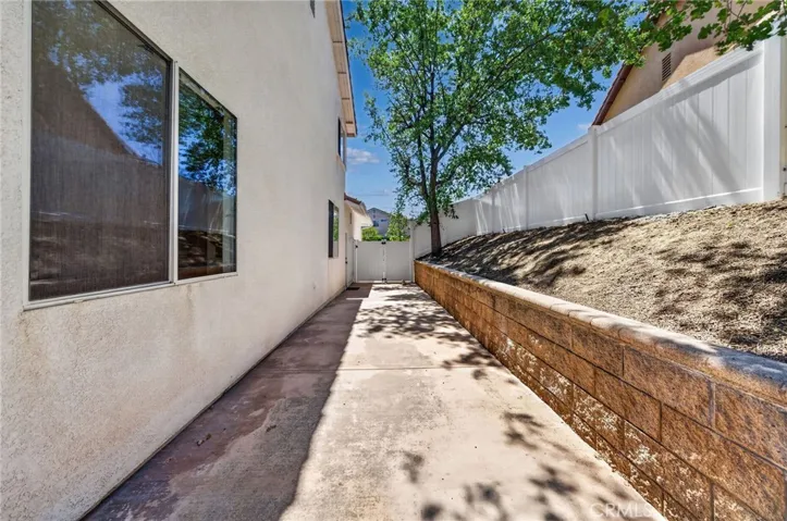 39977 Chalon Court, Temecula, California 92591
