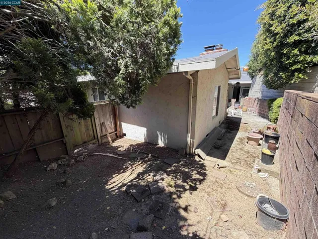 6635 Arlington Blvd, Richmond, California 94805