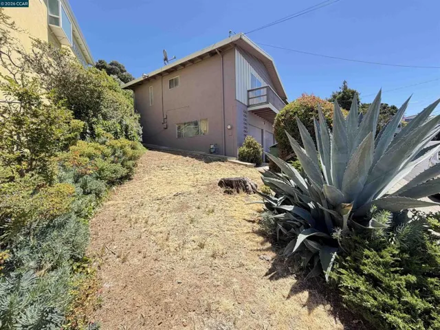 6635 Arlington Blvd, Richmond, California 94805