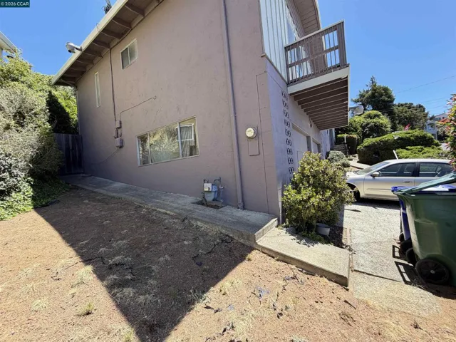 6635 Arlington Blvd, Richmond, California 94805