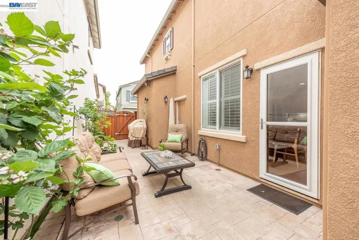 2527 Coldstream Way, Hayward, California 94545