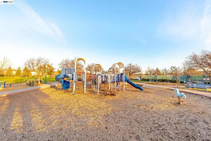2527 Coldstream Way, Hayward, California 94545