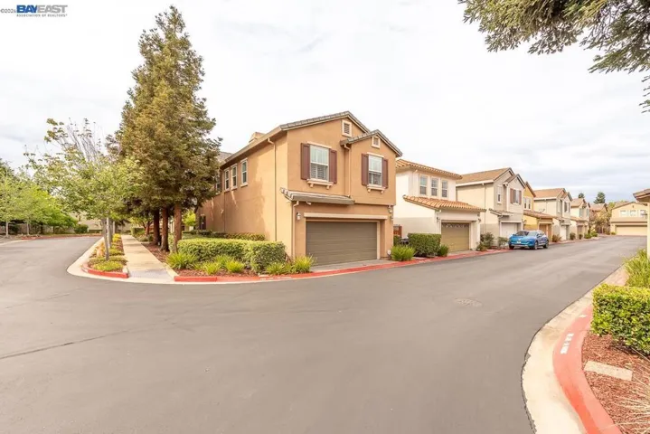 2527 Coldstream Way, Hayward, California 94545