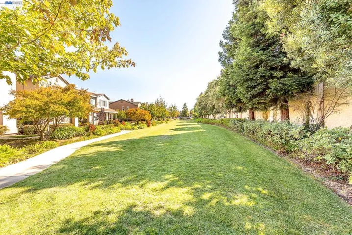 2527 Coldstream Way, Hayward, California 94545