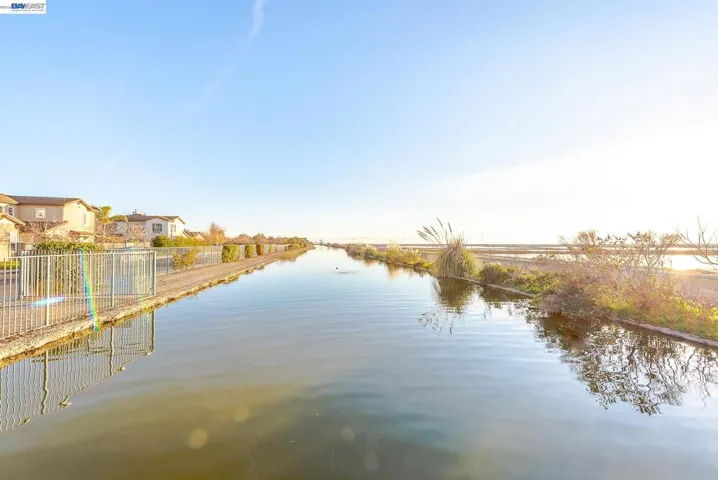 2527 Coldstream Way, Hayward, California 94545