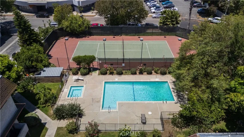 18410 Lull 1, Reseda, California 91335