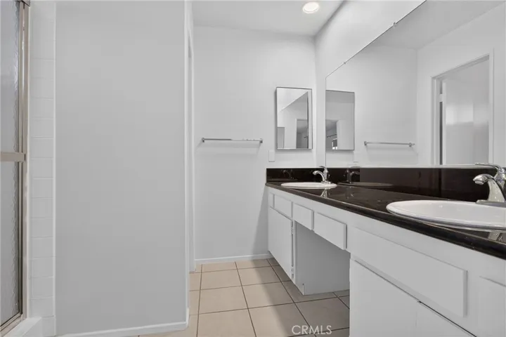 18410 Lull 1, Reseda, California 91335