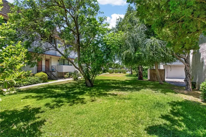 18410 Lull 1, Reseda, California 91335