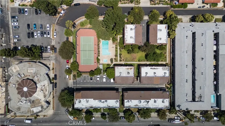 18410 Lull 1, Reseda, California 91335