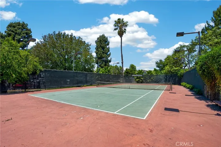 18410 Lull 1, Reseda, California 91335