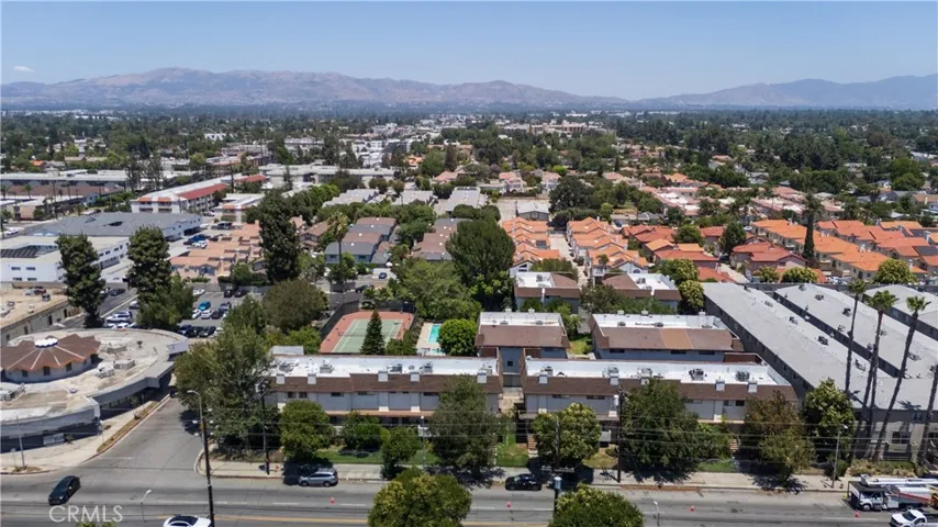 18410 Lull 1, Reseda, California 91335