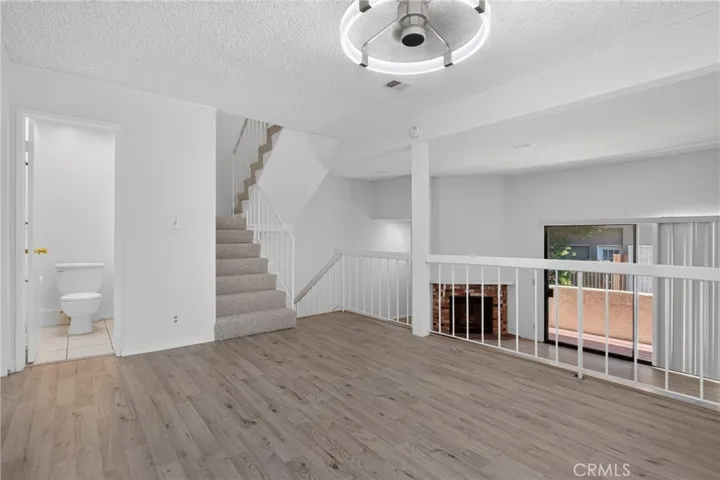 18410 Lull 1, Reseda, California 91335