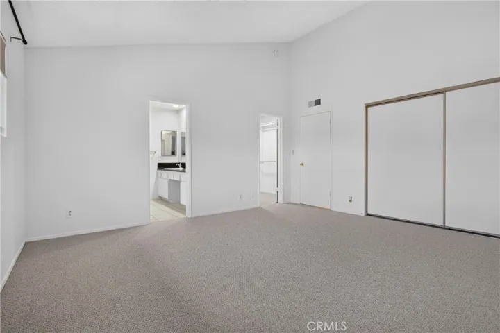 18410 Lull 1, Reseda, California 91335