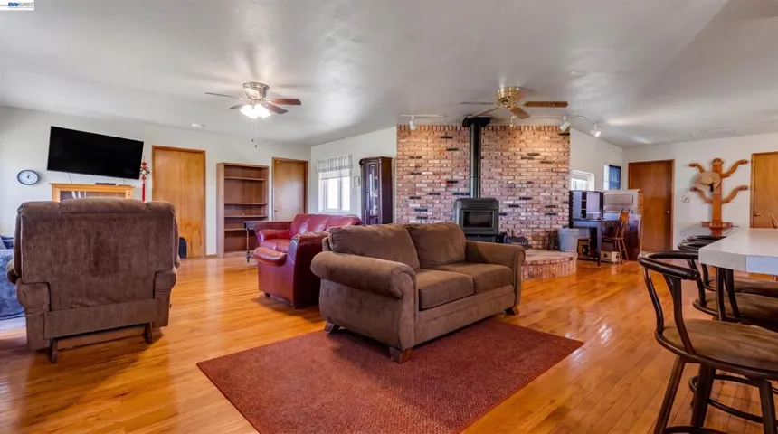 8037 Savage Way, Valley Springs, California 95252