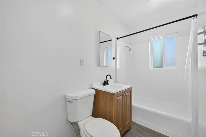 15990 Yucca Street B, Hesperia, California 92345