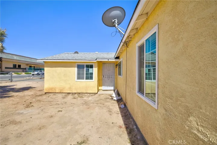 15990 Yucca Street B, Hesperia, California 92345