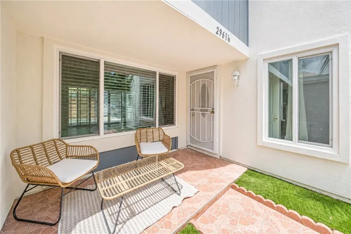 29616 Oakwood Ct, San Juan Capistrano, California 92675