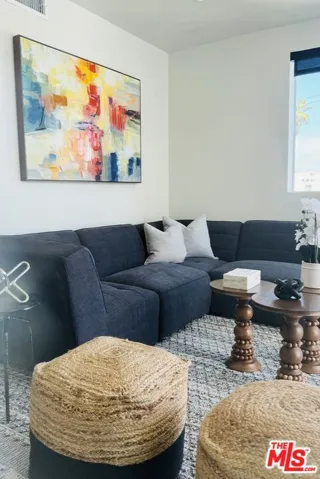 124 S Croft Avenue, Los Angeles, California 90048
