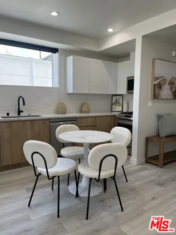 124 S Croft Avenue, Los Angeles, California 90048