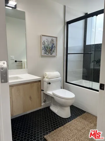 124 S Croft Avenue, Los Angeles, California 90048