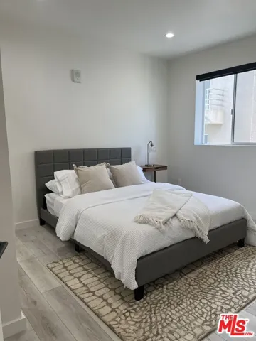 124 S Croft Avenue, Los Angeles, California 90048