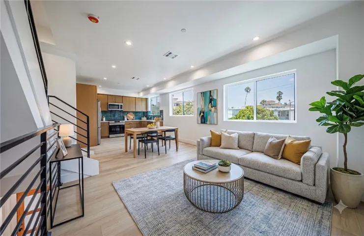 1063 S Corning Street, Los Angeles, California 90035
