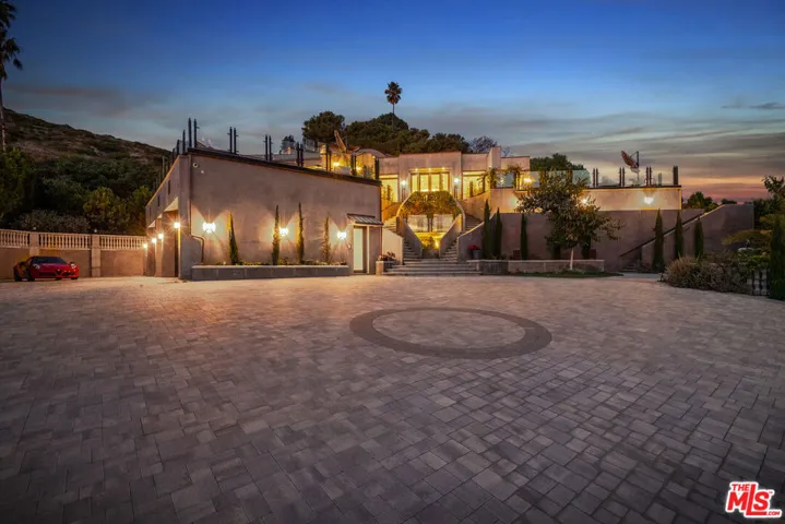 31555 Pacific Coast Highway, Malibu, California 90265