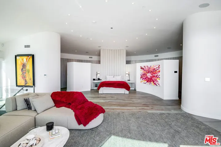 31555 Pacific Coast Highway, Malibu, California 90265