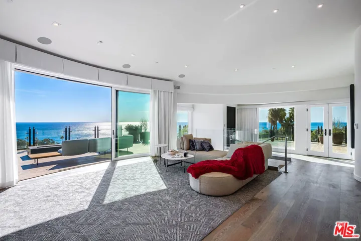 31555 Pacific Coast Highway, Malibu, California 90265