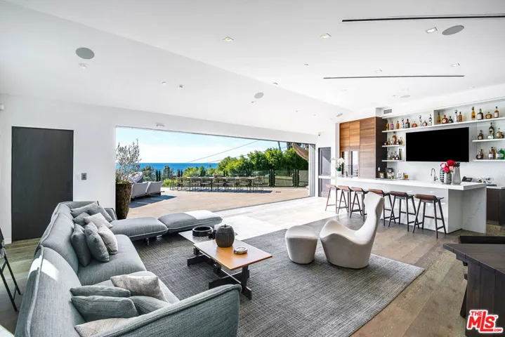 31555 Pacific Coast Highway, Malibu, California 90265
