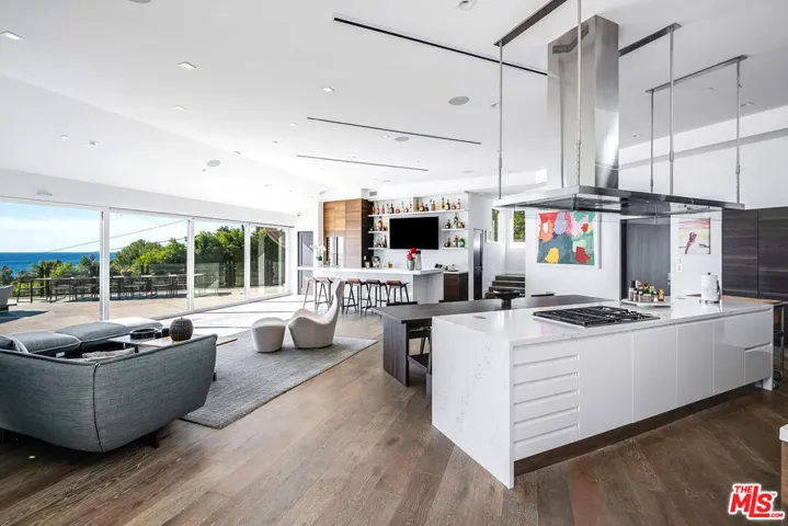 31555 Pacific Coast Highway, Malibu, California 90265