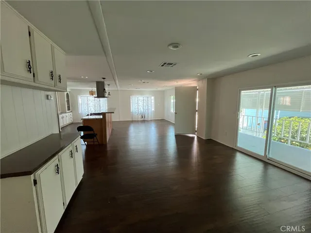 3945 Bradford 49, La Verne, California 91750