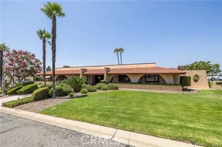 3945 Bradford 49, La Verne, California 91750