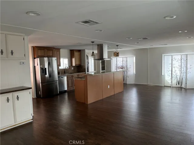 3945 Bradford 49, La Verne, California 91750
