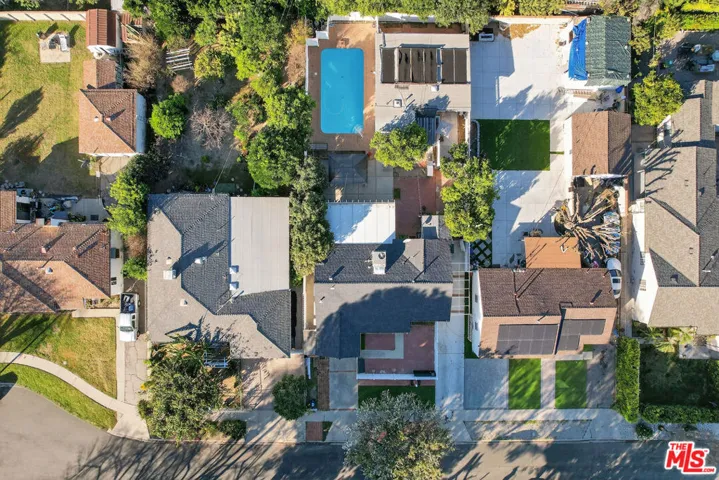 18813 Cantlay Street, Reseda, California 91335