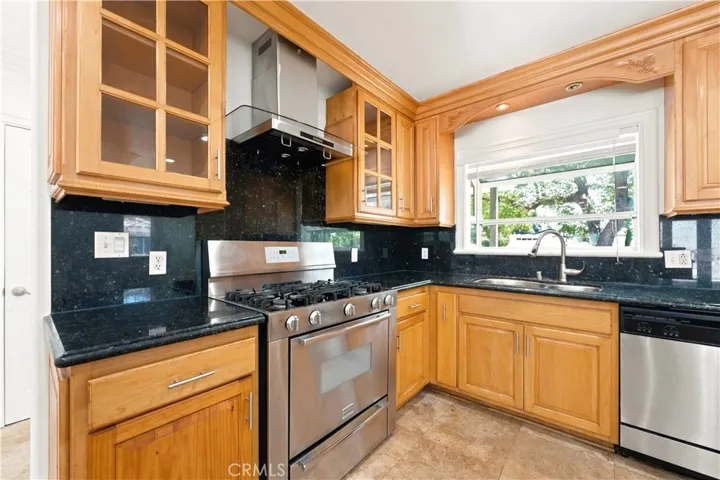 10249 Lemona Avenue, San Fernando, California 91345