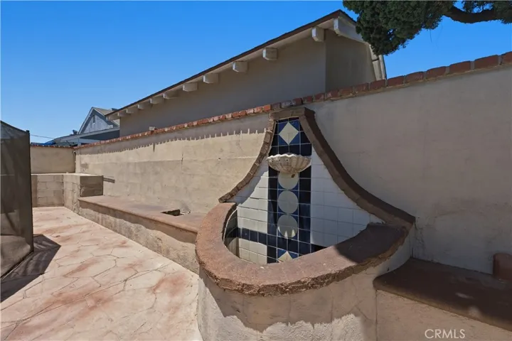 10249 Lemona Avenue, San Fernando, California 91345