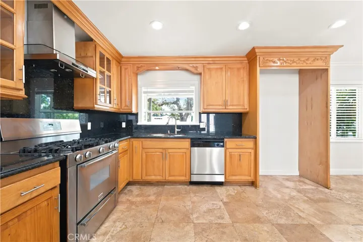 10249 Lemona Avenue, San Fernando, California 91345