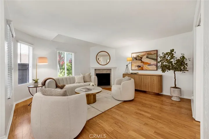 11939 Weddington Street 106, Valley Village, California 91607