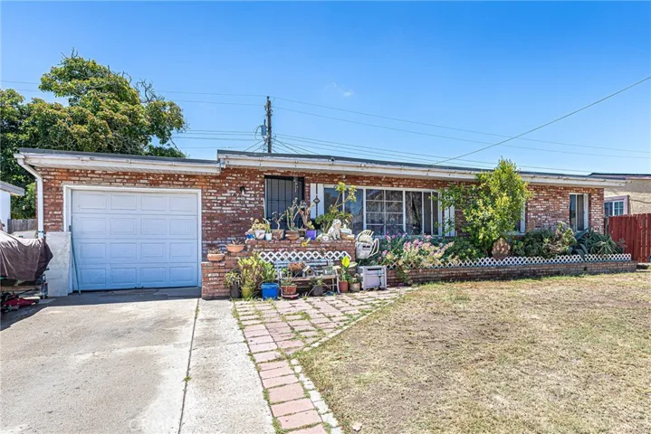 728 E Mariposa, Santa Maria, California 93454