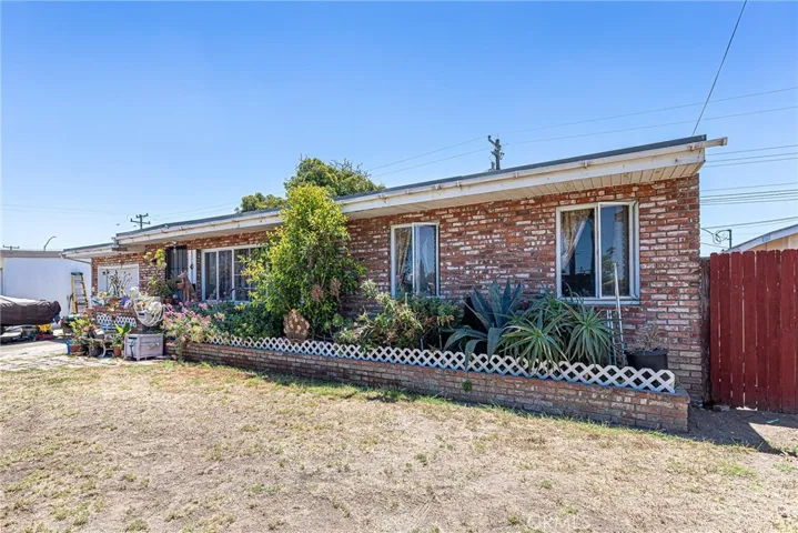 728 E Mariposa, Santa Maria, California 93454