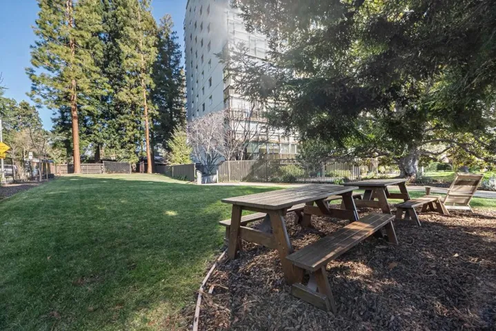 101 Alma Street 301, Palo Alto, California 94301