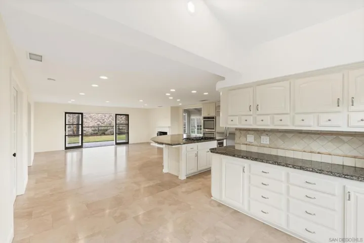 16551 Zumaque, Rancho Santa Fe, California 92067