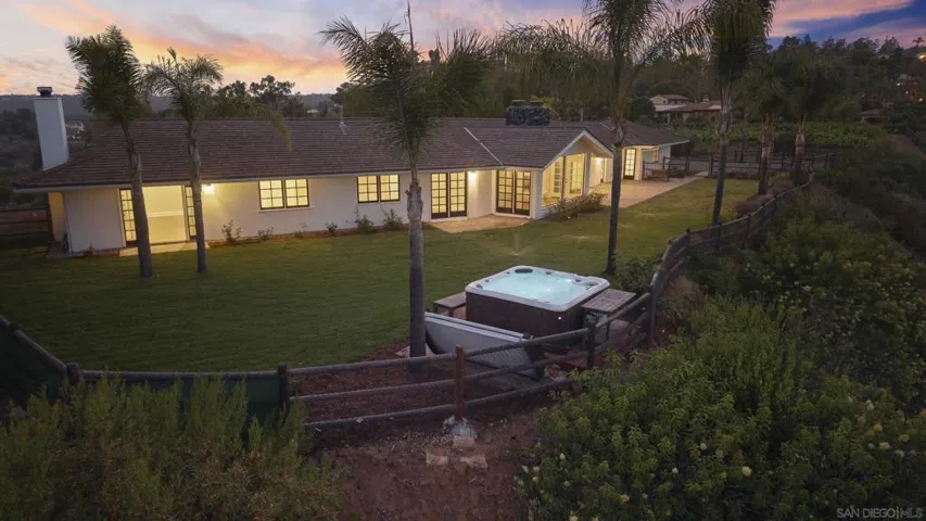 16551 Zumaque, Rancho Santa Fe, California 92067