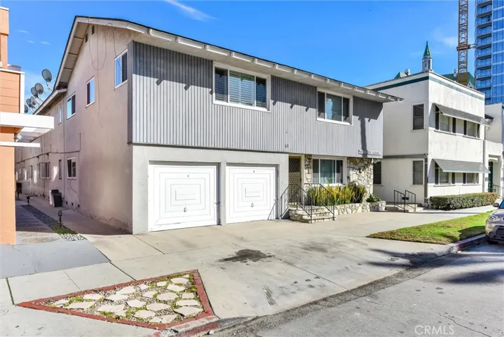68 Lime Avenue 12, Long Beach, California 90802