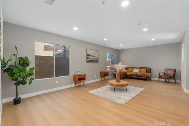 13404 Cumberland, Fontana, California 92336
