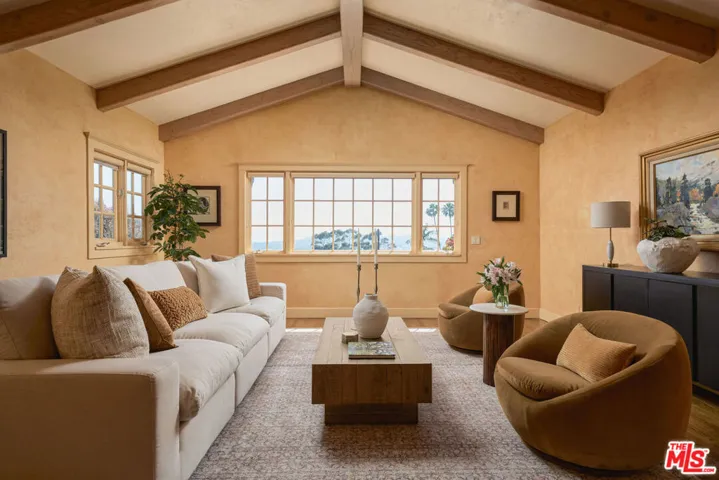 1615 Overlook Lane, Santa Barbara, California 93103